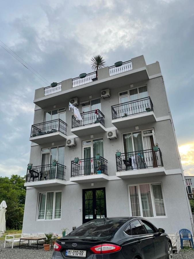 Hotel Charli Gonio المظهر الخارجي الصورة