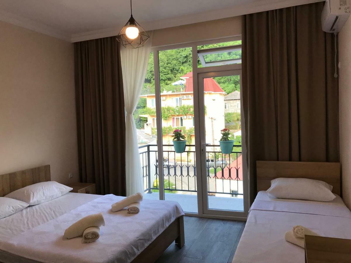 Hotel Charli Gonio المظهر الخارجي الصورة