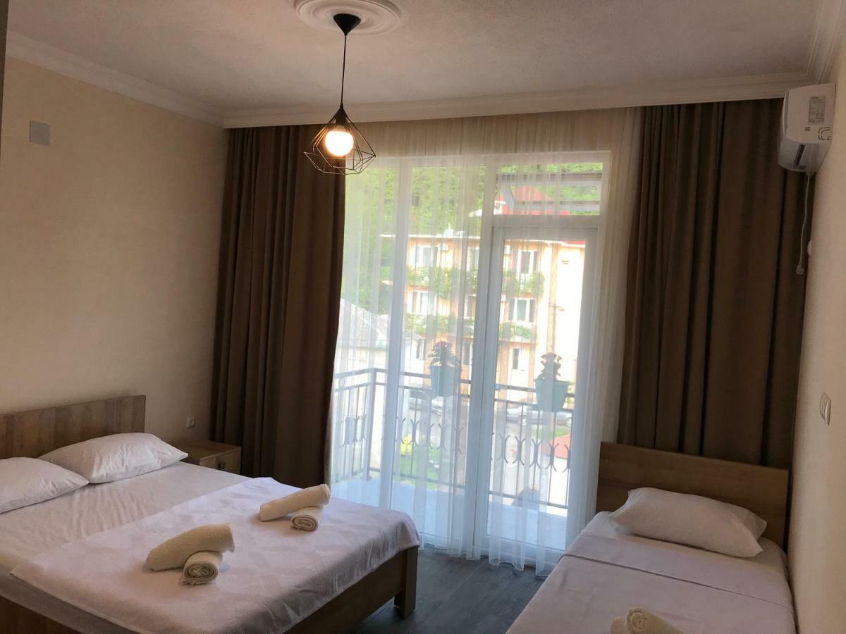 Hotel Charli Gonio المظهر الخارجي الصورة
